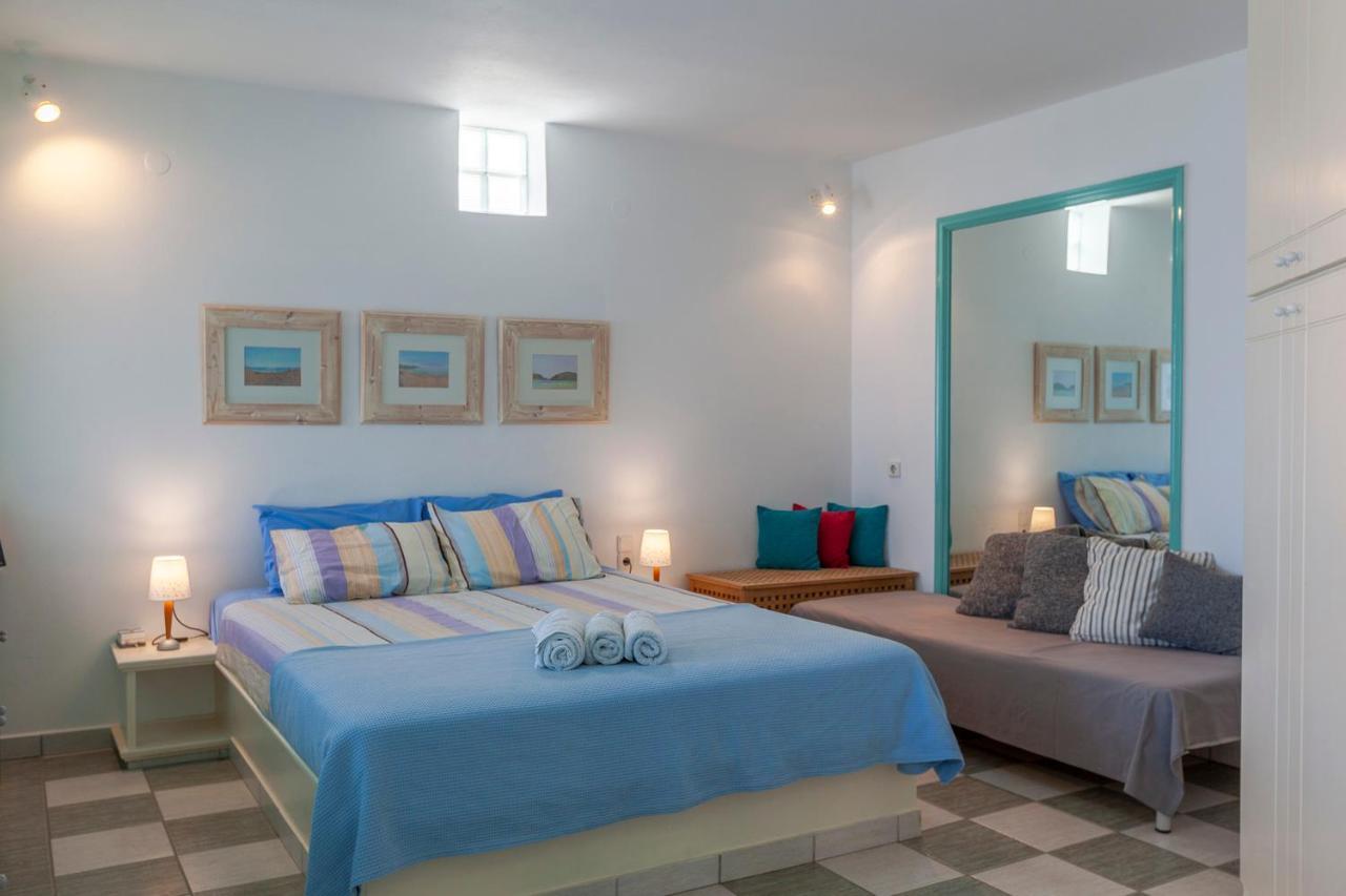 Emily'S Suites Adamantas  Exteriér fotografie