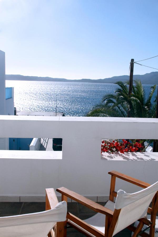 Emily'S Suites Adamantas  Exteriér fotografie