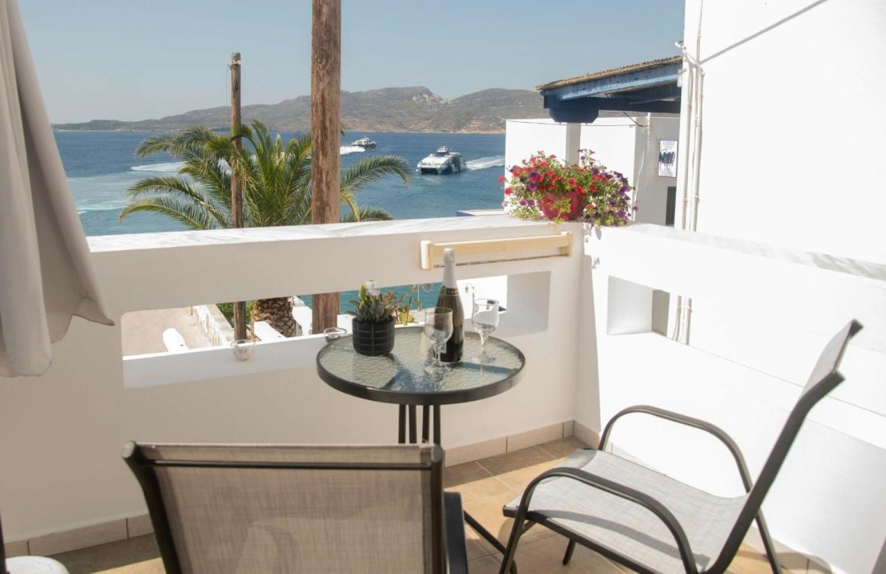 Emily'S Suites Adamantas  Exteriér fotografie